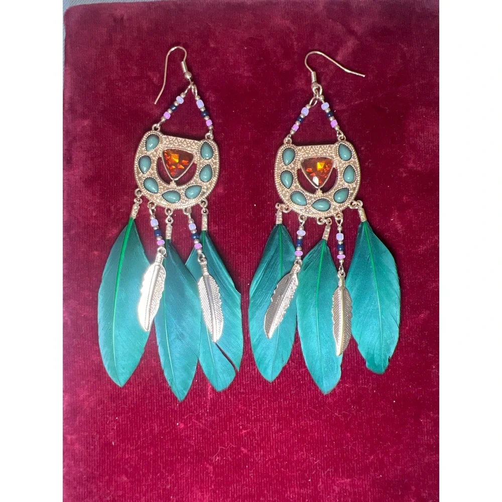 Bohemian Green‎ Feather Dangle Earrings Gold Tone Gemstone Tribal Boho